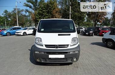 Вантажопасажирський фургон Opel Vivaro 2003 в 