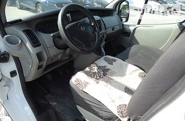 Вантажопасажирський фургон Opel Vivaro 2003 в 