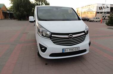 Мінівен Opel Vivaro 2015 в Полтаві