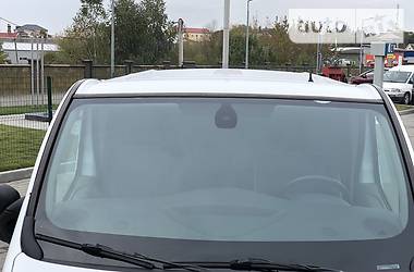 Грузопассажирский фургон Opel Vivaro 2013 в Дубно