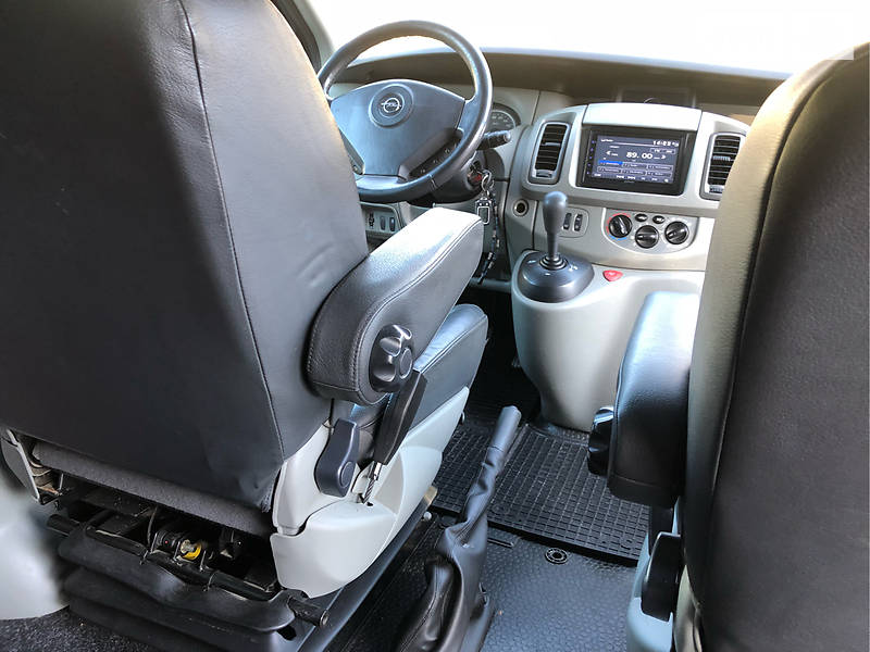 Грузопассажирский фургон Opel Vivaro 2009 в Тернополе