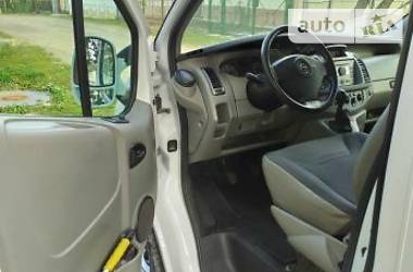 Вантажопасажирський фургон Opel Vivaro 2008 в Бориславі