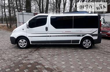 Грузопассажирский фургон Opel Vivaro 2013 в Новоархангельске