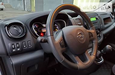 Грузопассажирский фургон Opel Vivaro 2015 в Полтаве