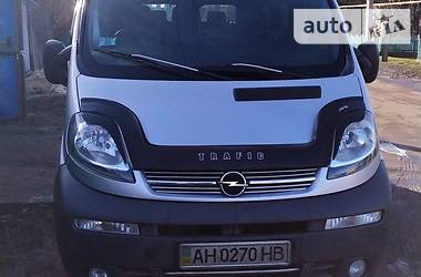  Opel Vivaro 2004 в 