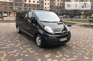 Мінівен Opel Vivaro 2014 в Вінниці