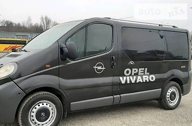 Грузопассажирский фургон Opel Vivaro 2004 в Хмельницком