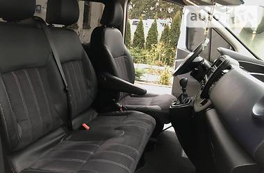 Вантажопасажирський фургон Opel Vivaro 2016 в 