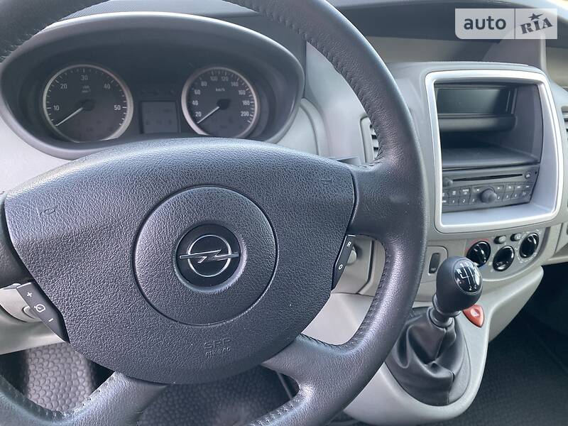 Універсал Opel Vivaro 2010 в Старокостянтинові