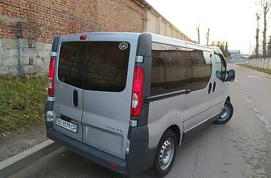 Вантажопасажирський фургон Opel Vivaro 2009 в 