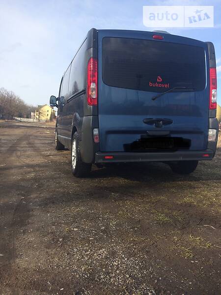 Грузопассажирский фургон Opel Vivaro 2009 в Львове