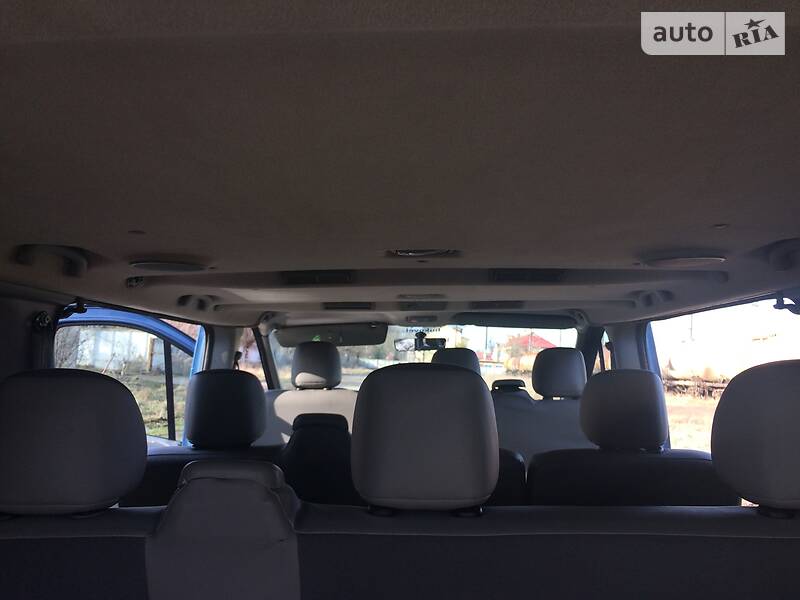 Грузопассажирский фургон Opel Vivaro 2009 в Львове