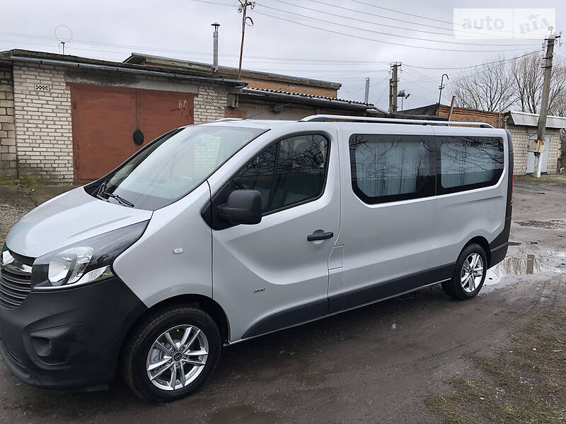 Мінівен Opel Vivaro 2015 в Козятині