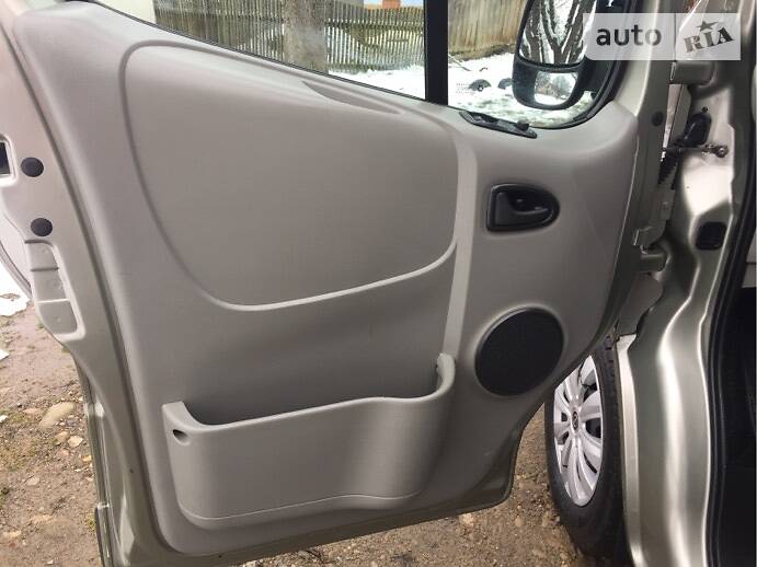Грузопассажирский фургон Opel Vivaro 2009 в Коломые