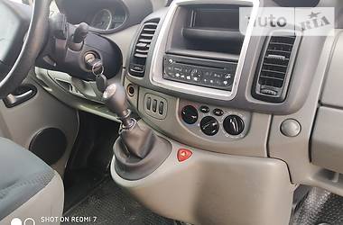 Мінівен Opel Vivaro 2011 в 