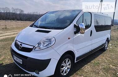 Мінівен Opel Vivaro 2011 в 
