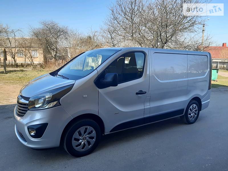 Вантажопасажирський фургон Opel Vivaro 2015 в Дубні фото 10 Вантажопасажирський фургон Opel Vivaro 2015 в Дубні