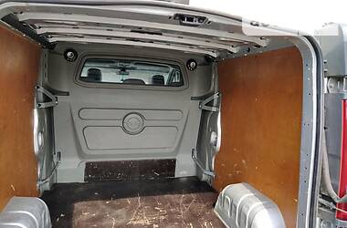 Вантажопасажирський фургон Opel Vivaro 2010 в 