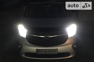 Минивэн Opel Vivaro 2015 в Виннице