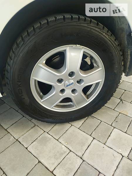 Грузопассажирский фургон Opel Vivaro 2011 в Львове