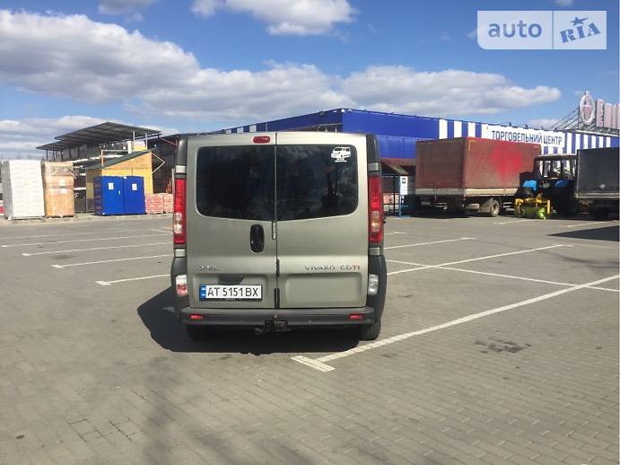 Грузопассажирский фургон Opel Vivaro 2009 в Коломые