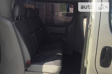 Вантажопасажирський фургон Opel Vivaro 2009 в 