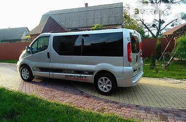 Вантажопасажирський фургон Opel Vivaro 2013 в 