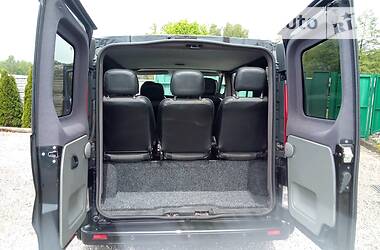Вантажопасажирський фургон Opel Vivaro 2009 в 
