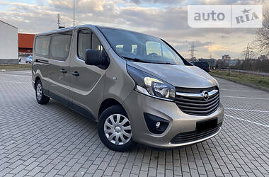 Минивэн Opel Vivaro 2017 в Ровно