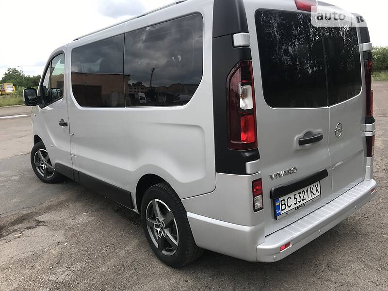 Мінівен Opel Vivaro 2017 в Бродах