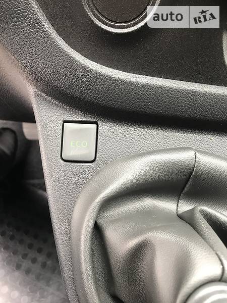 Мінівен Opel Vivaro 2017 в Бродах