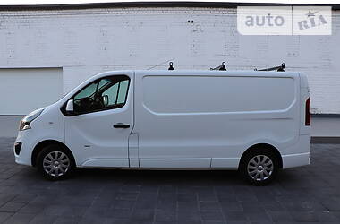 Вантажопасажирський фургон Opel Vivaro 2015 в 