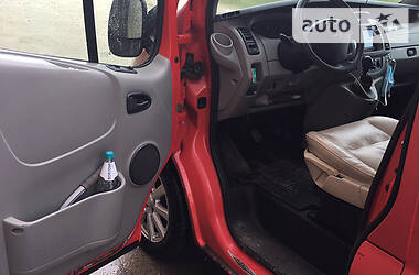 Другие легковые Opel Vivaro 2004 в Черновцах