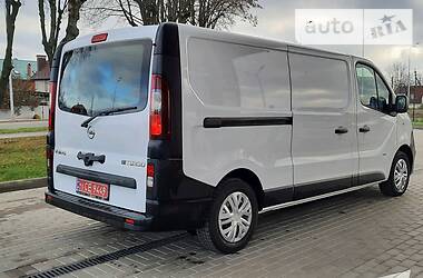 Минивэн Opel Vivaro 2016 в Луцке