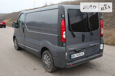 Грузопассажирский фургон Opel Vivaro 2012 в Одессе