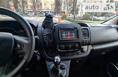 Универсал Opel Vivaro 2017 в Ровно
