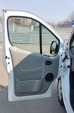 Минивэн Opel Vivaro 2012 в Ровно