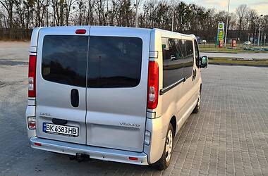 Минивэн Opel Vivaro 2013 в Киеве