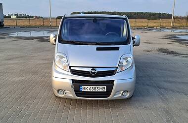 Минивэн Opel Vivaro 2013 в Киеве