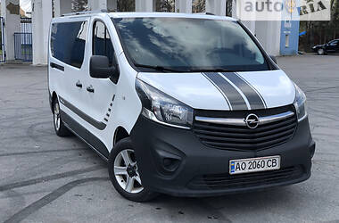 Минивэн Opel Vivaro 2016 в Ужгороде