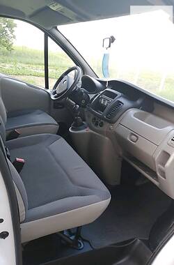 Минивэн Opel Vivaro 2013 в 