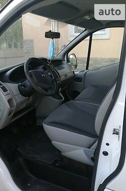 Минивэн Opel Vivaro 2013 в 