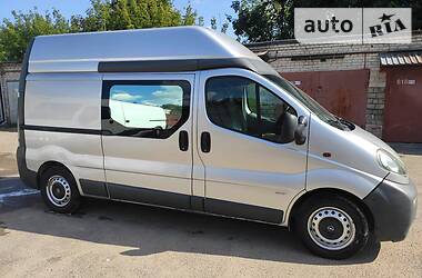 Грузовой фургон Opel Vivaro 2004 в Львове