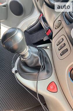 Минивэн Opel Vivaro 2007 в 
