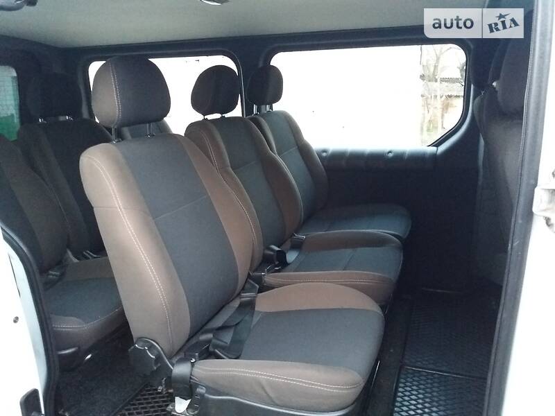 Мінівен Opel Vivaro 2010 в Рівному