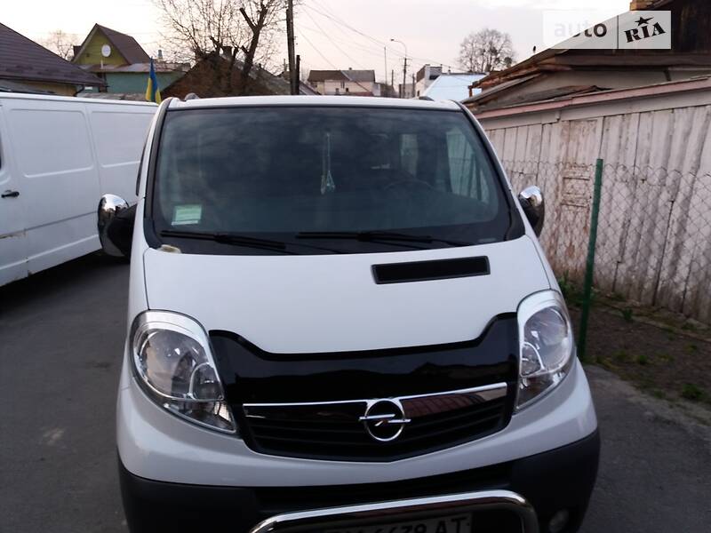 Мінівен Opel Vivaro 2010 в Рівному