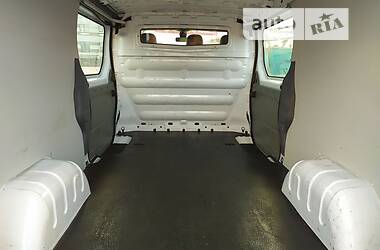 Вантажний фургон Opel Vivaro 2013 в Рівному