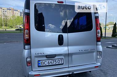 Минивэн Opel Vivaro 2012 в Львове