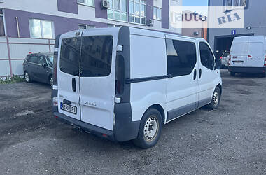 Универсал Opel Vivaro 2004 в Киеве