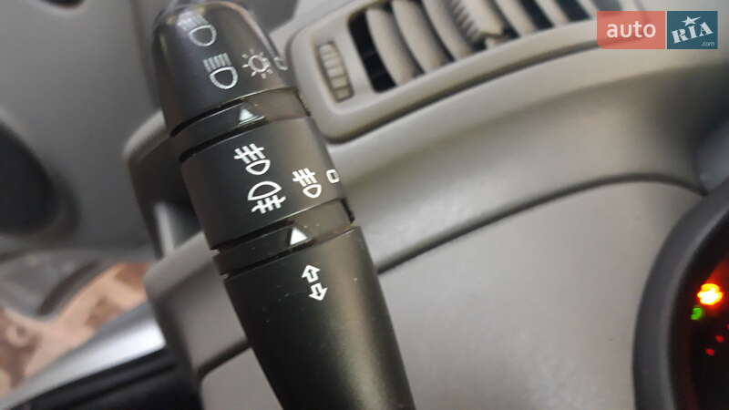 Мінівен Opel Vivaro 2012 в Києві